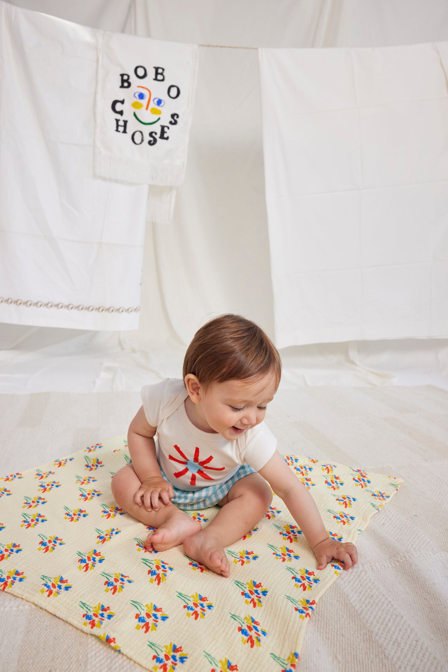 Bobo Choses Baby Fireworks All Over Musselintuch Light Yellow
