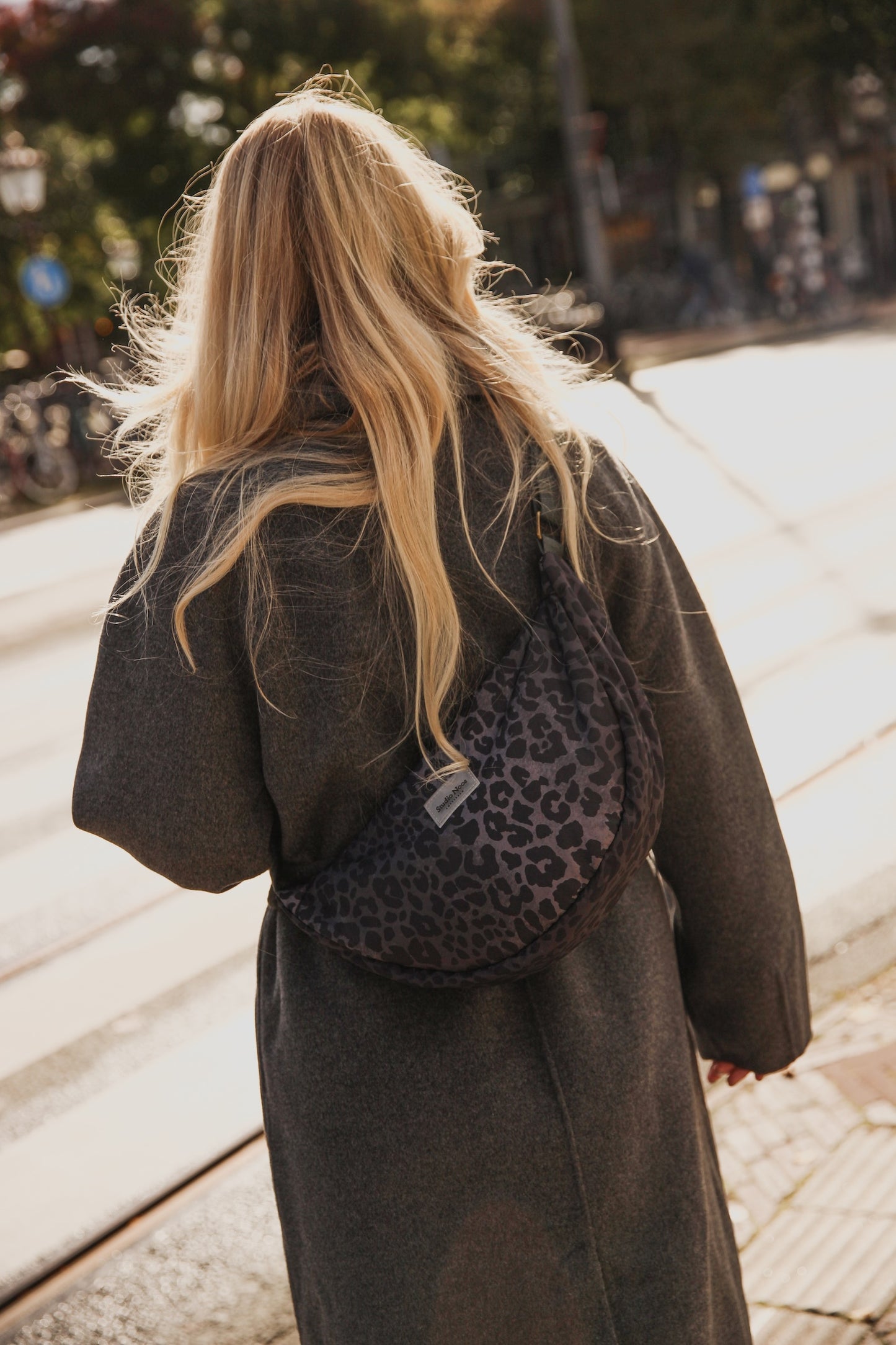 Studio Noos Antra Leopard Puffy Adult Fanny Pack