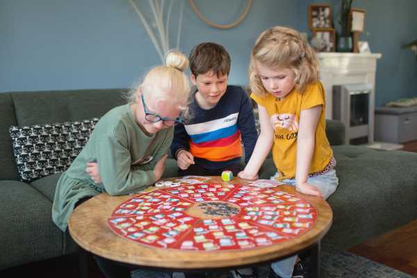 Spiel Katzen und Hüte