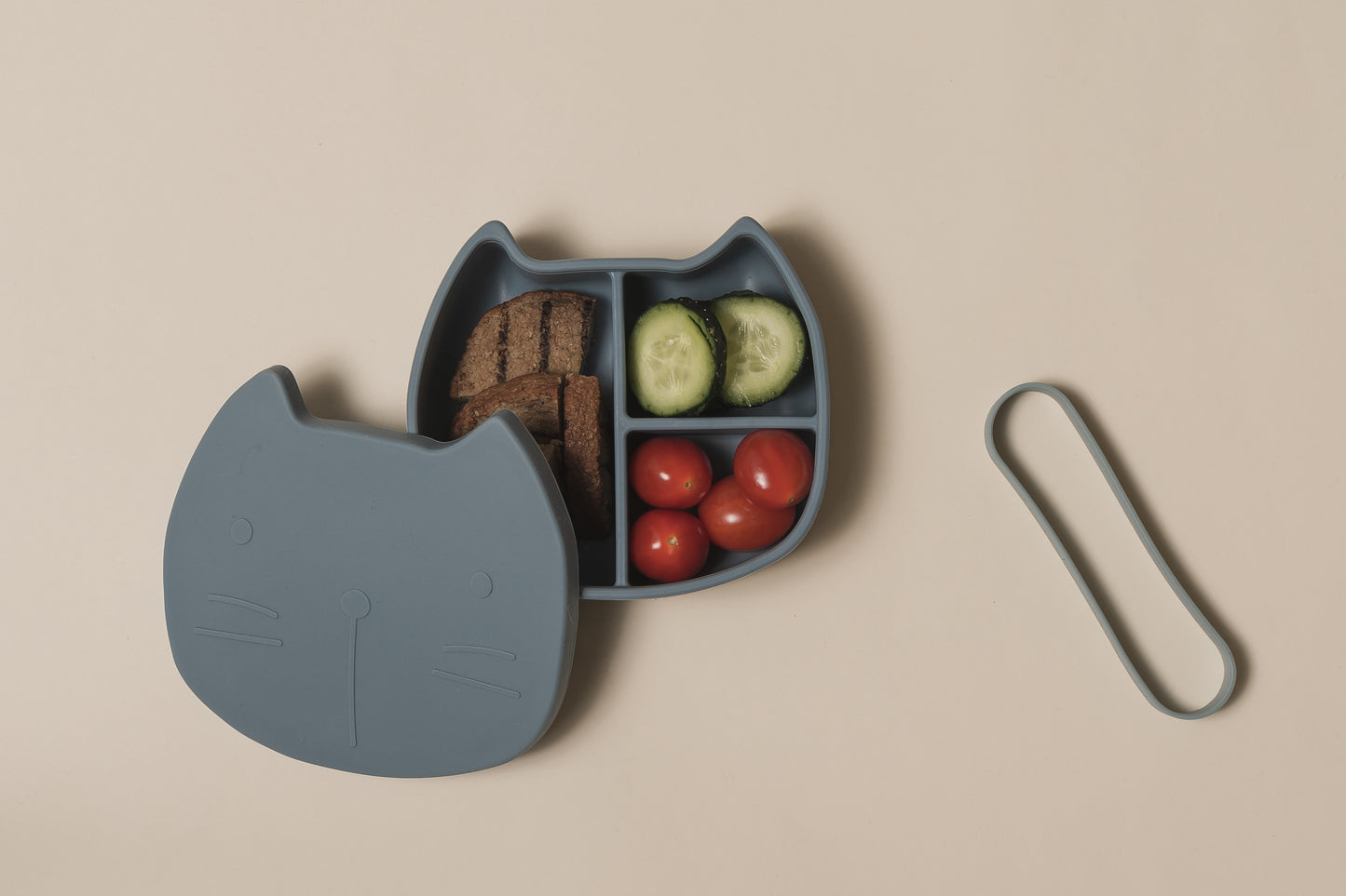 The Cotton Cloud Lunchbox Pippa the Cat Smokey Blue
