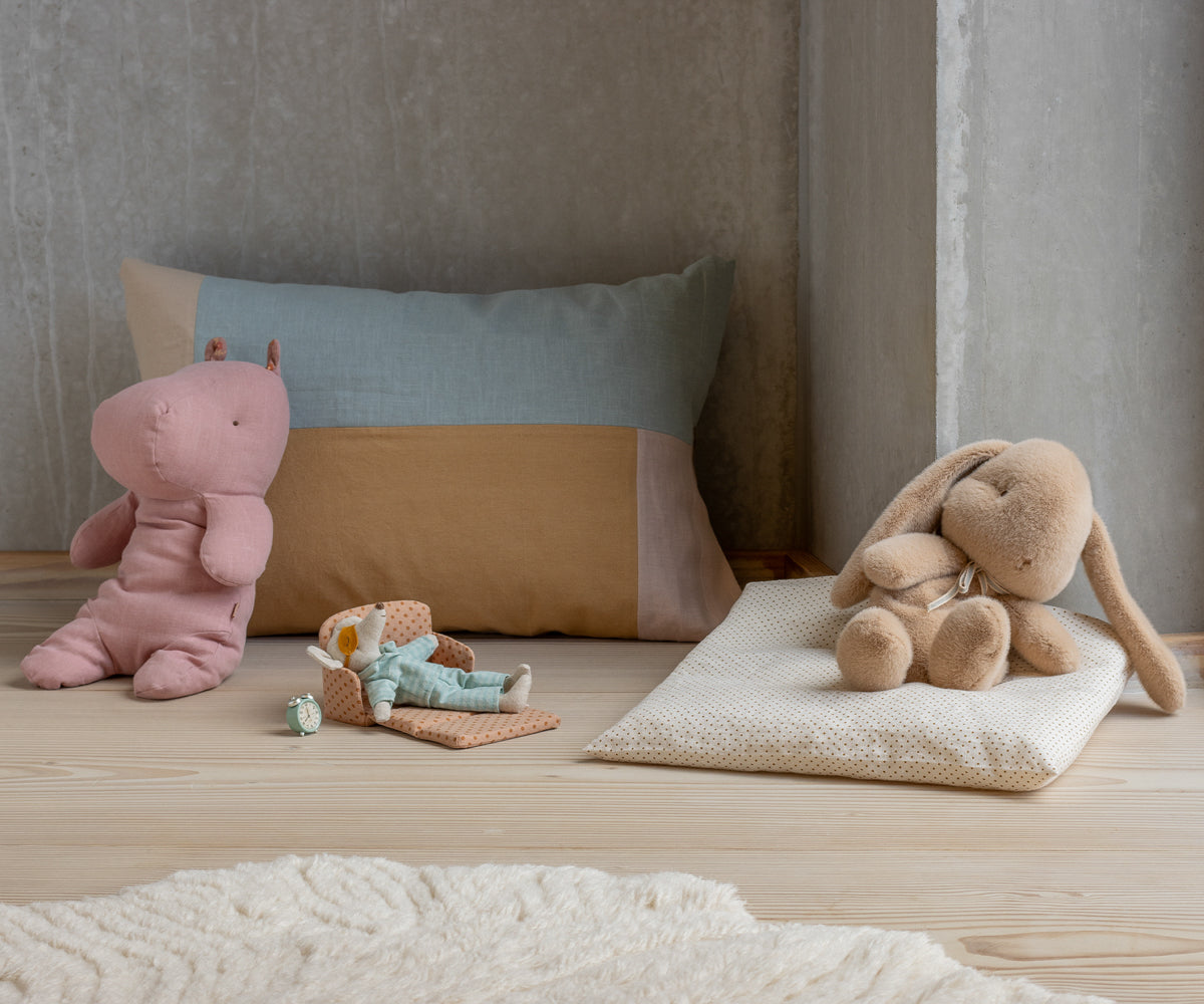 Maileg Plüschhase, Medium - Cream Peach