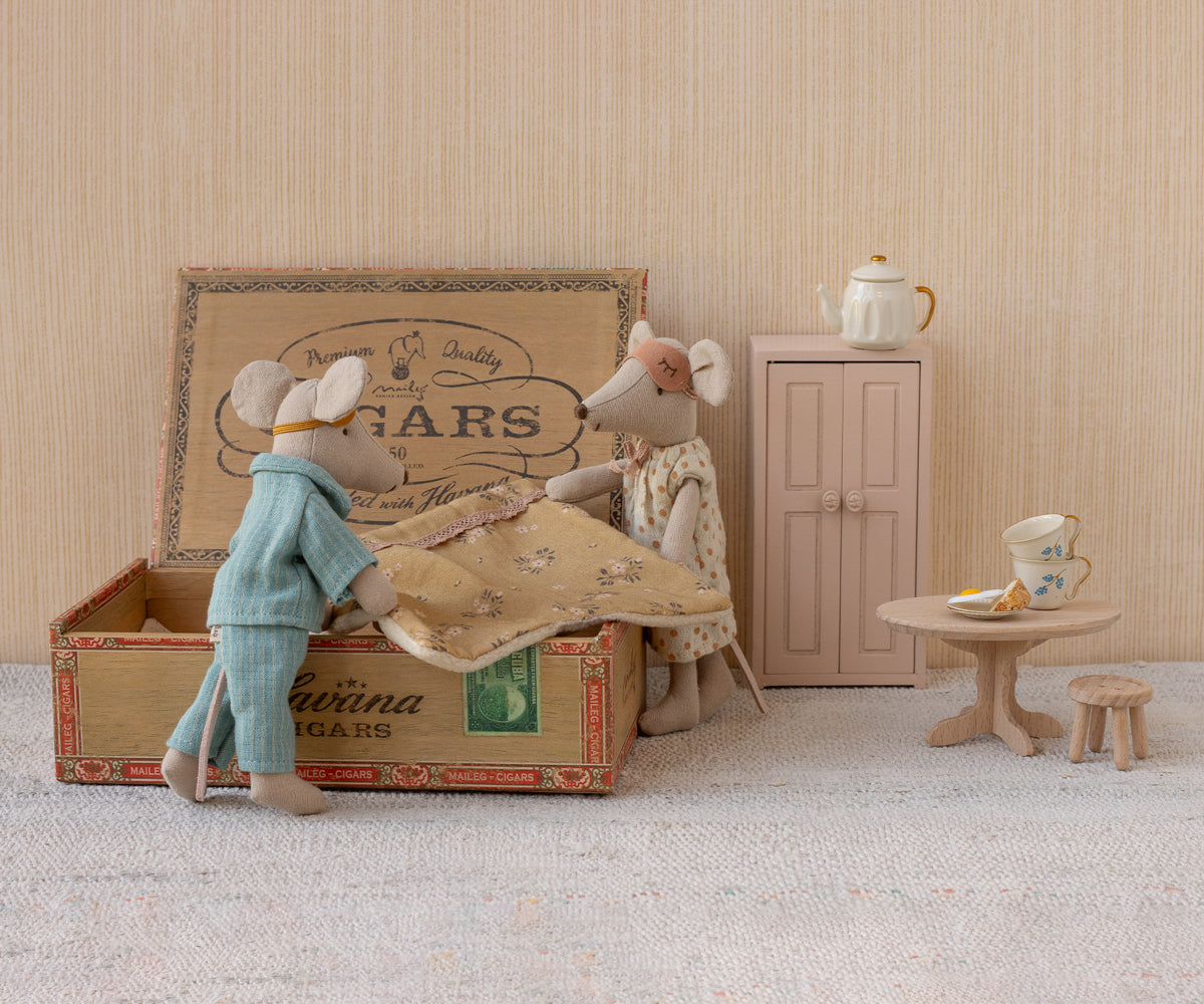 Maileg Mama & Papa in Zigarrenbox Neu