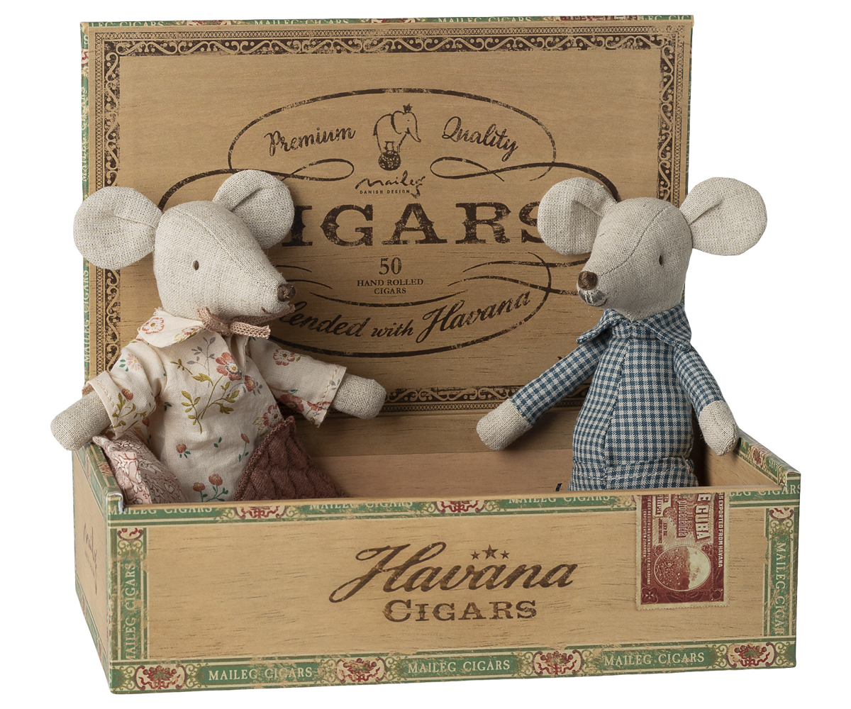 Maileg Oma & Opa Maus in Zigarrenbox