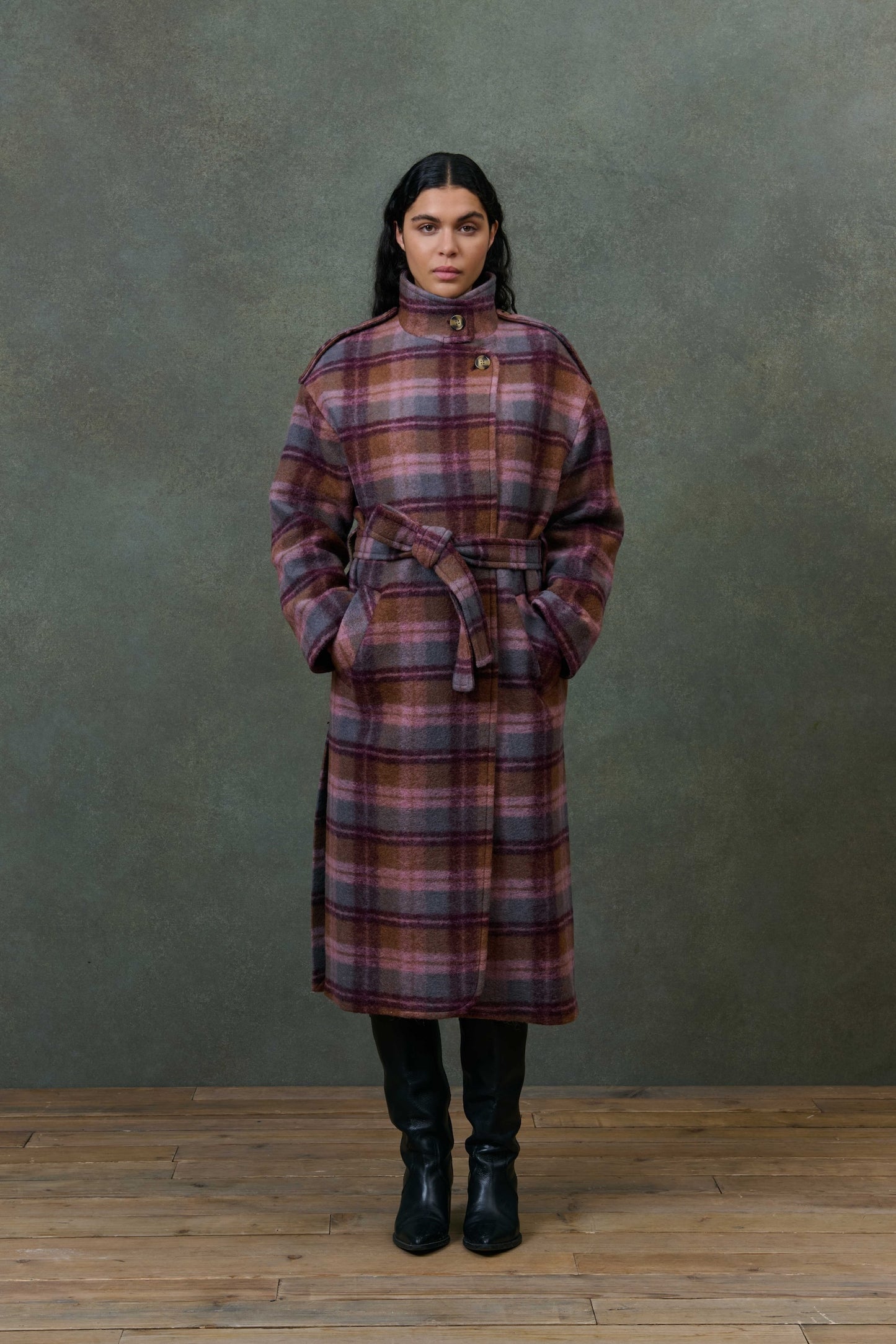 Louise Misha Mantel Thessy Sienna Maple Checks