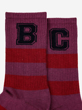 Lade das Bild in den Galerie-Viewer, Bobo Choses B.C. Striped Long Socks Purple
