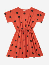 Lade das Bild in den Galerie-Viewer, Bobo Choses Iconic Collection Poma All Over Kleid
