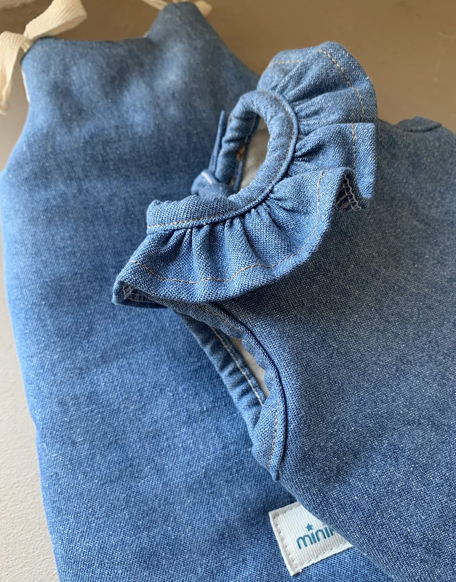 Minikane Puppenschlafsack aus hellblauem Denim mit Kragen