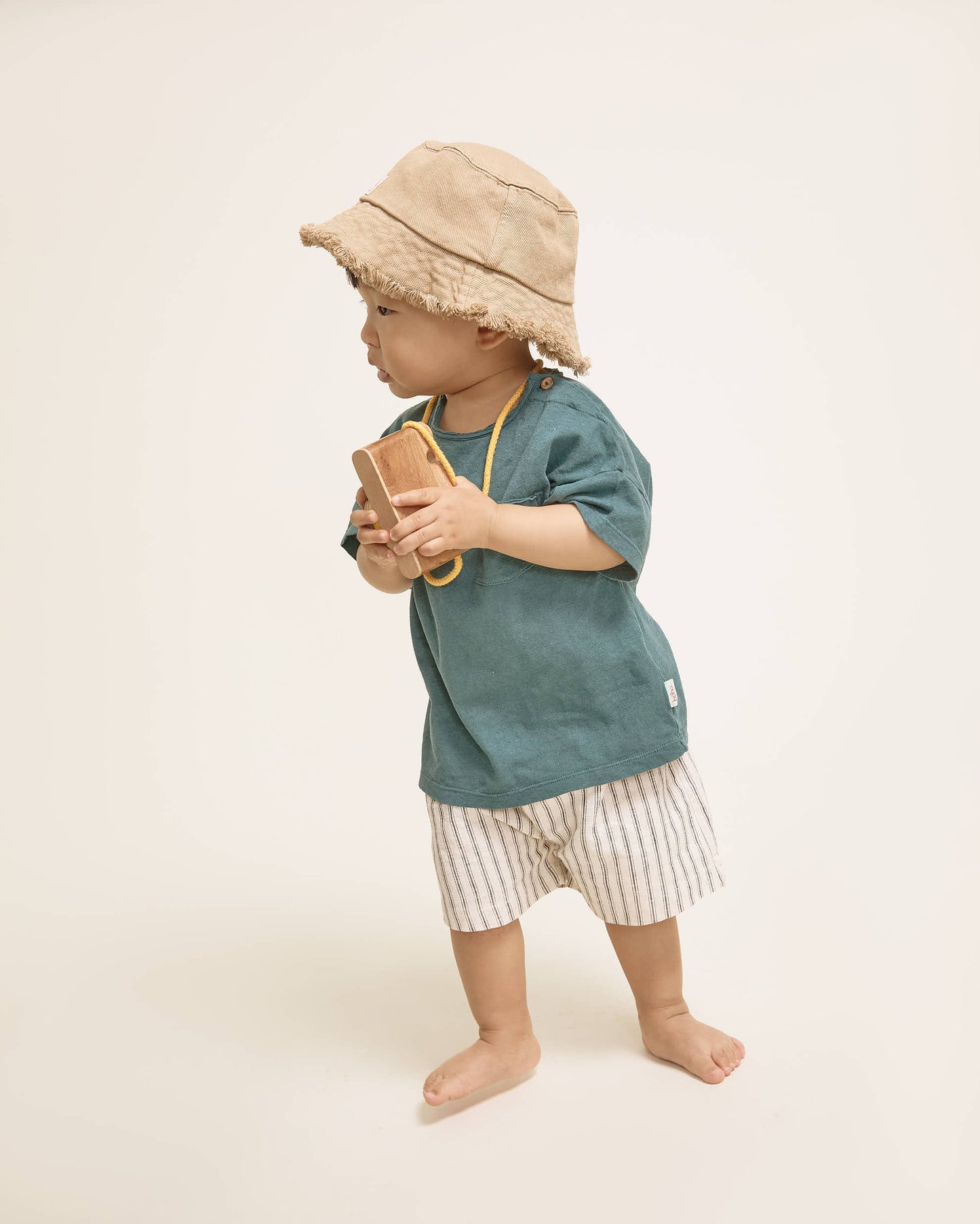 Búho BCN BB Leinen Shorts gestreift