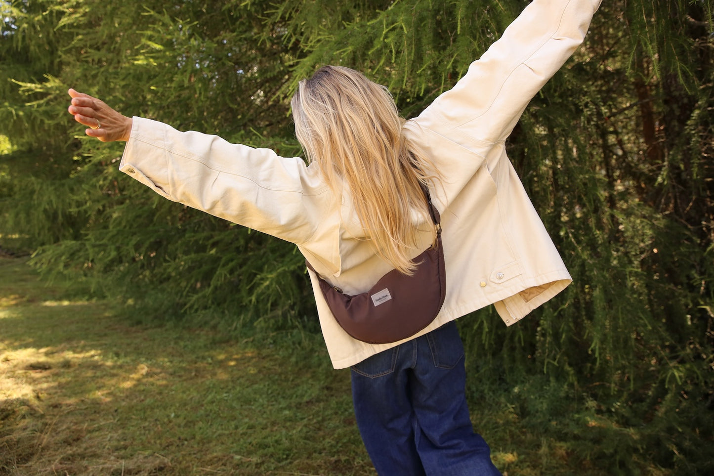 Studio Noos Adult Fanny Pack Puﬀy Brown