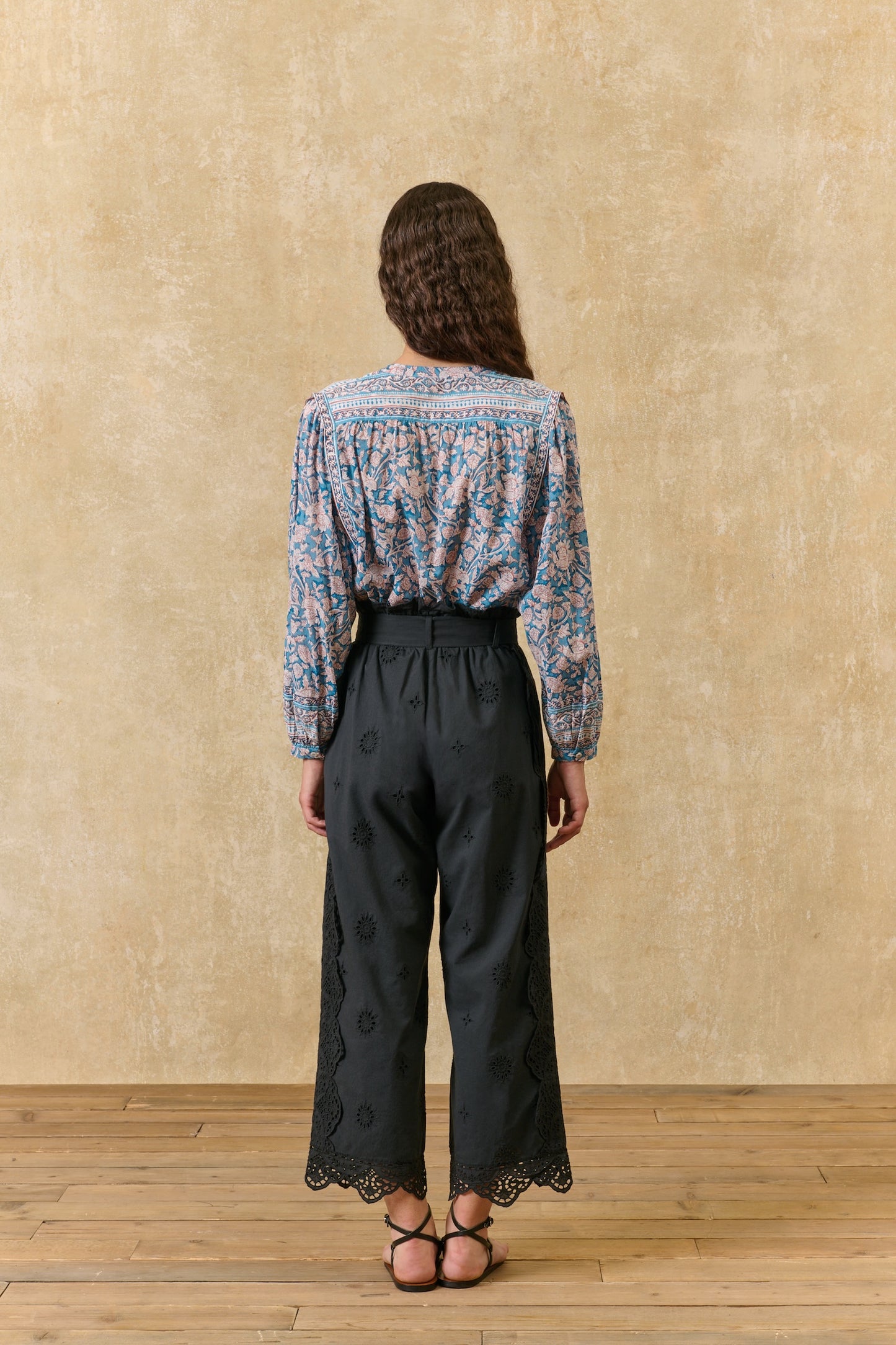 Louise Misha Hose Abuela Black Schiffli