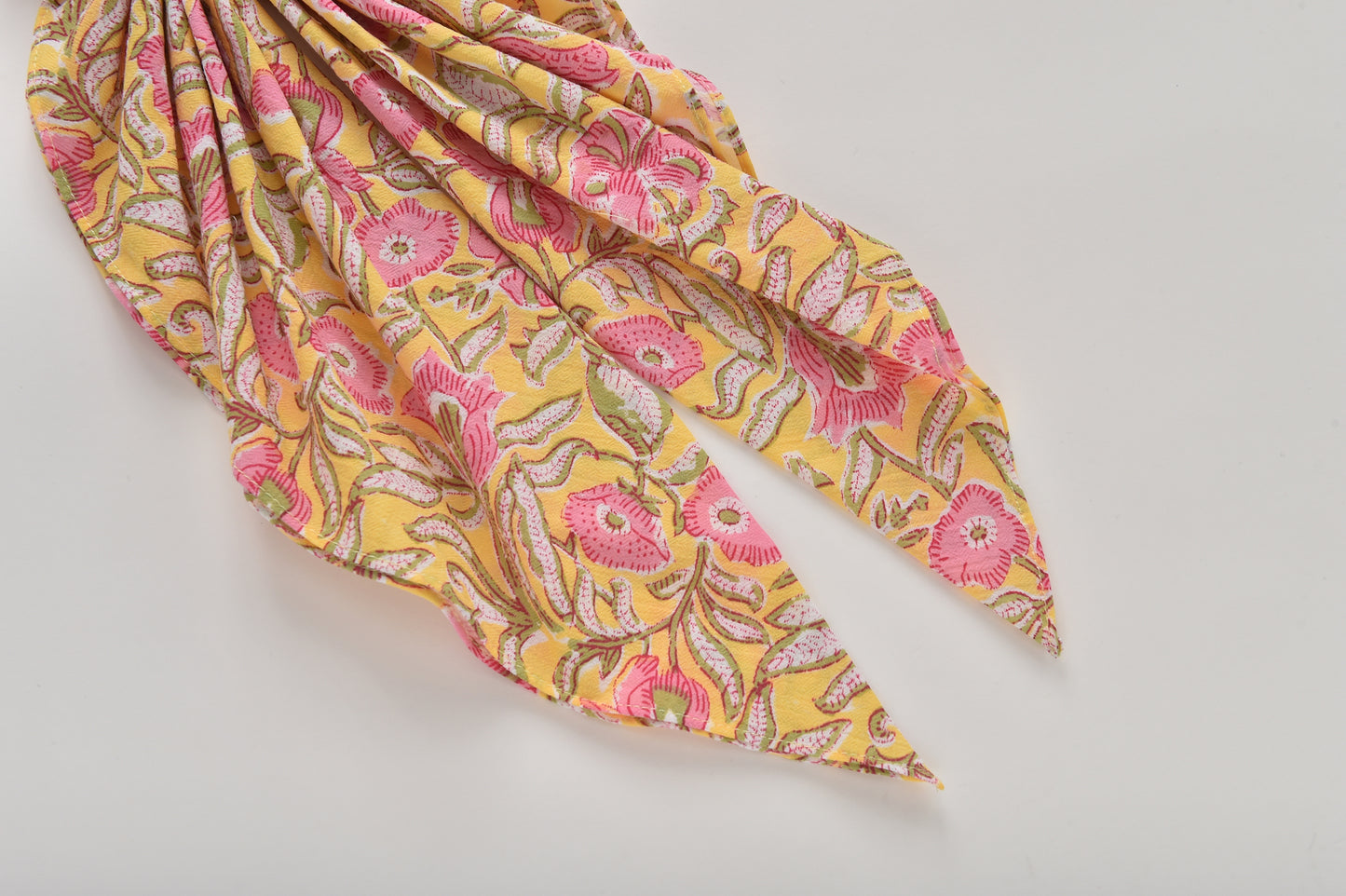 Louise Misha Scrunchie Akimmi Lemon Patchouli Spring