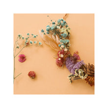 Lade das Bild in den Galerie-Viewer, La Petite Epicerie DIY Kranz mit Trockenblumen
