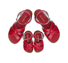 Lade das Bild in den Galerie-Viewer, Salt-Water Sandals Original Red
